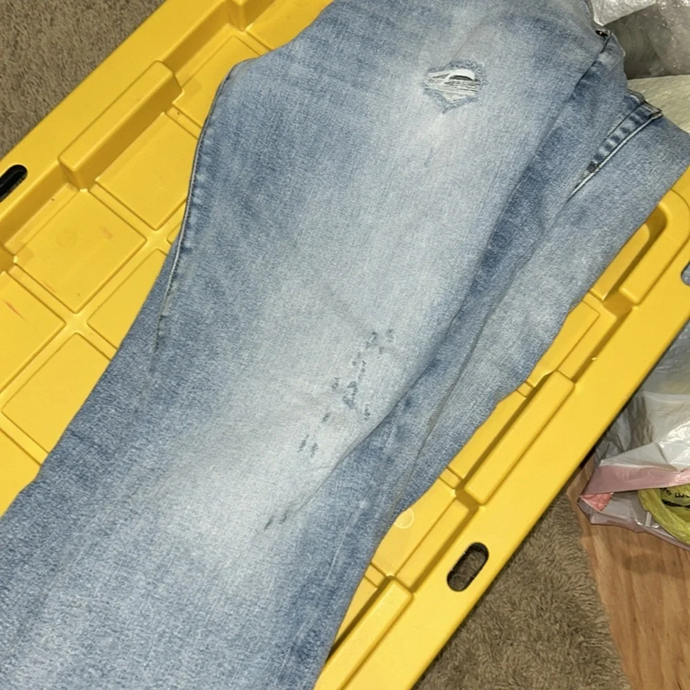 EUC Lucky Brand 40 x 30 223 straight leg Jean